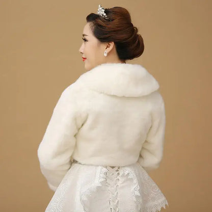 New Bolero Women Faux Fur Stoles Long Sleeve High Quality Fur Bolero Coat Bridal Capes Winter Wedding Jacket Fur Bolero OJ00192